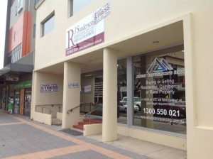 Entrance - Kiewa Street Albury 